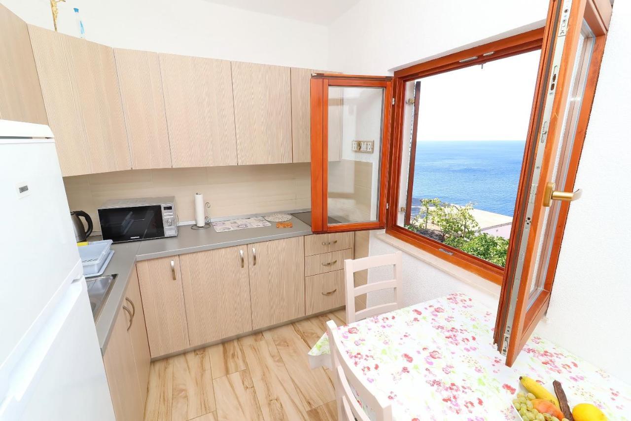 Seaside Apartments Hrkac Оребич Экстерьер фото