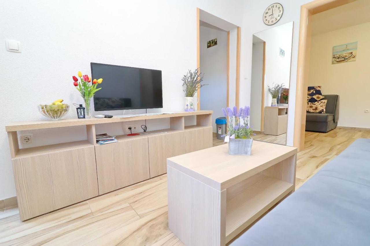 Seaside Apartments Hrkac Оребич Экстерьер фото