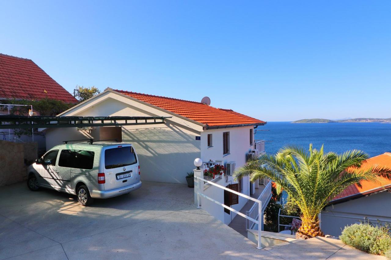 Seaside Apartments Hrkac Оребич Экстерьер фото