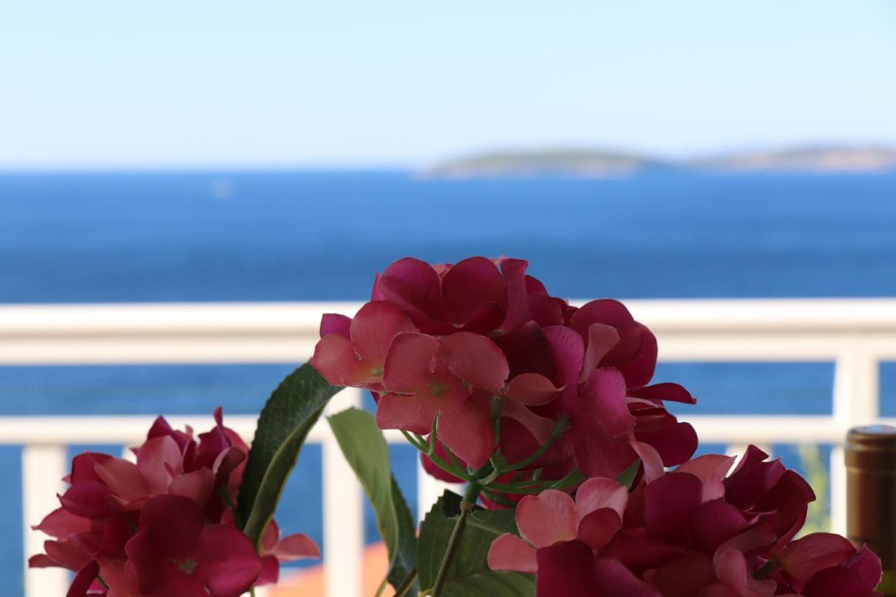 Seaside Apartments Hrkac Оребич Экстерьер фото