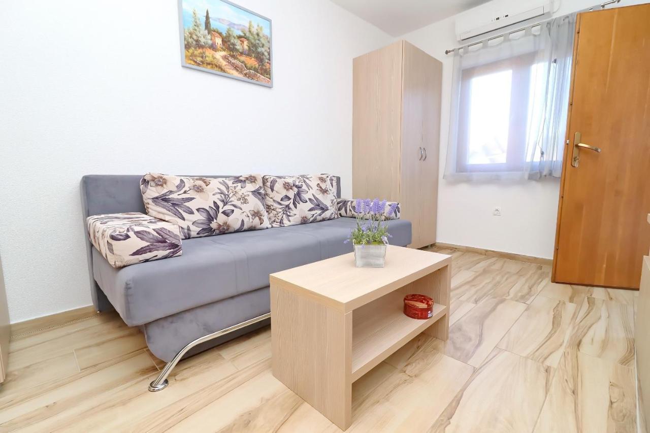 Seaside Apartments Hrkac Оребич Экстерьер фото