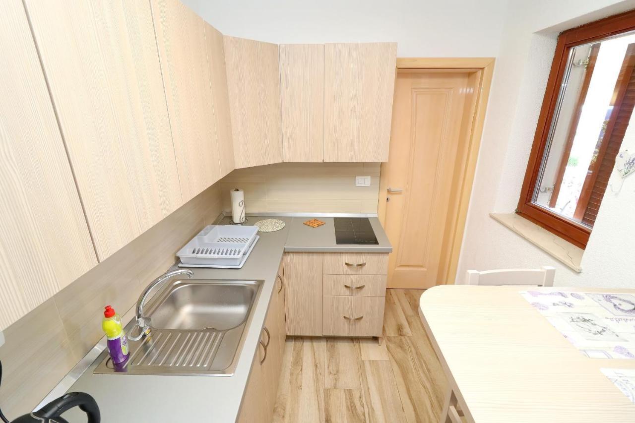 Seaside Apartments Hrkac Оребич Экстерьер фото